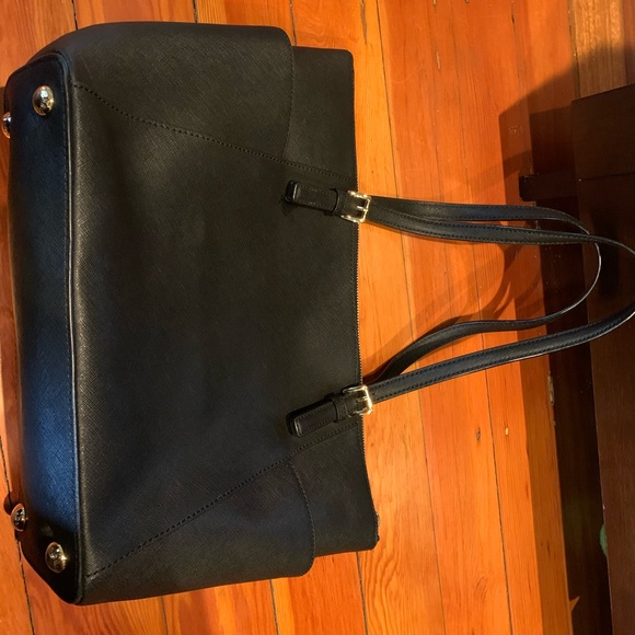 Black Michael Kors purse - Picture 2 of 5